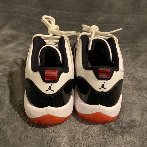 Air Jordan retro 11 concord low size 5Y - Picture 4 of 6